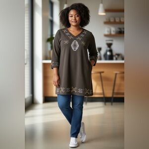 HIGHNESS - Size 2X - Heathered Grey Tunic/Dress - Aztec Design - Embroidery